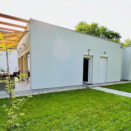בלטונודבארי Aranygesztenye Apartmanhaz מראה חיצוני תמונה